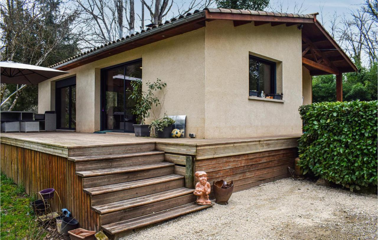 Beautiful Home In Pradines With Kitchen Eksteriør bilde